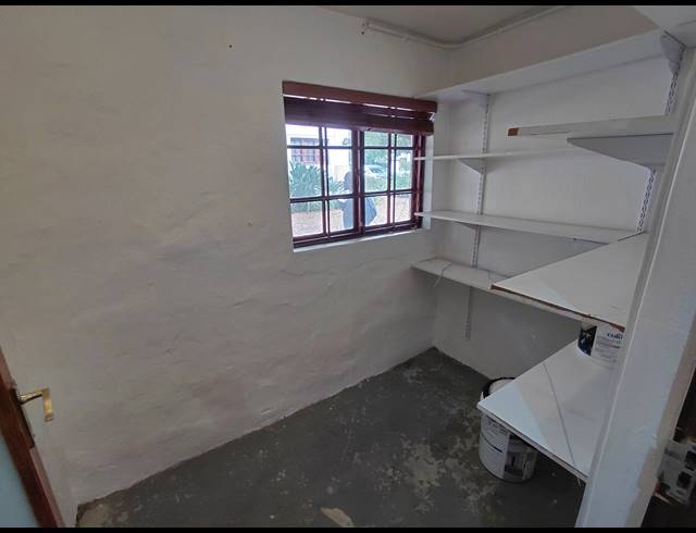 282M² OFFICE FOR SALE IN RANDJESPARK